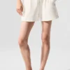 Low Key Sweat Shorts – Elfenben