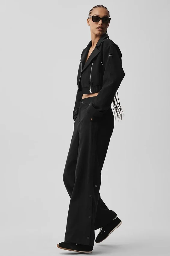 Mid-Rise Cosmopolitan Snap Bukser – svart