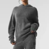 New Class-hettegenser i ull og kashmir – Platinum Grey