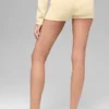 Noble Shorts i ull og kashmir med ribbestrikk – Candlelight Yellow