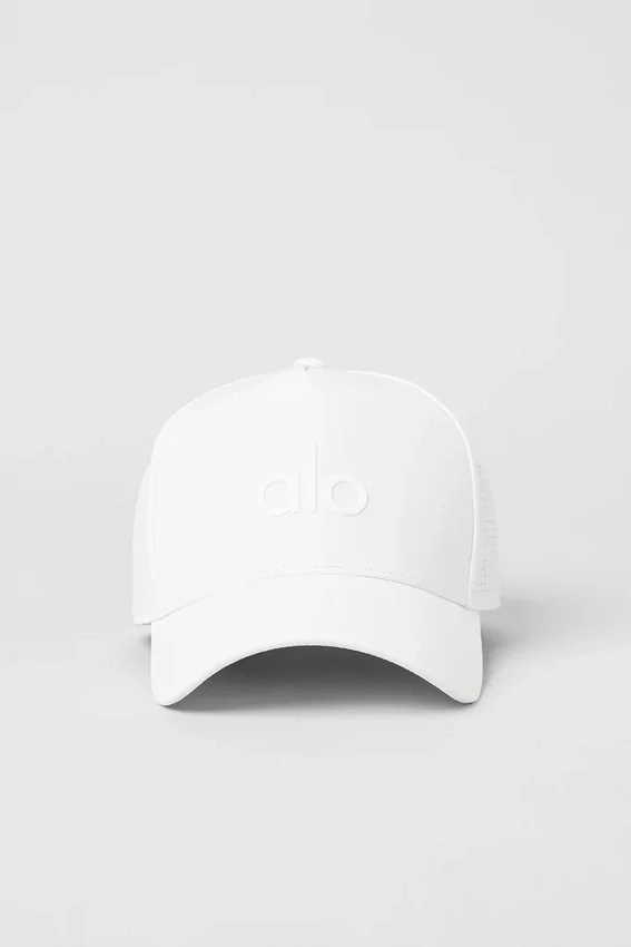 Performance District Trucker Hat – hvit