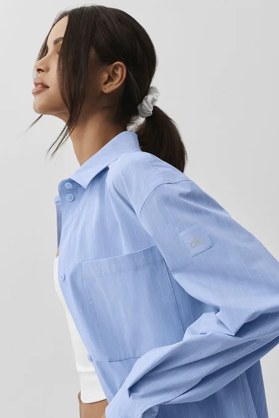 Pinstripe Daylight-skjorte med knapper og langermet – lys Provence-blå/hvit