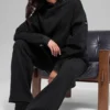 Pinstripe-hettegenser – svart pinstripe