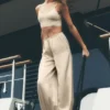 Radiance-bukser i silke-blanding med High-Waist-design – Sandy Beige