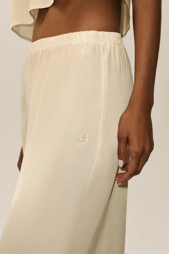 Radiance-bukser i silke-blanding med High-Waist-design – Sandy Beige