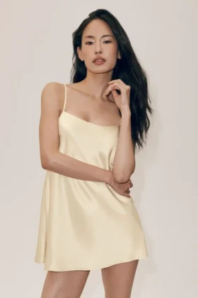 Radiance-kjole i silke-blanding – Sandy Beige