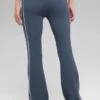 Ribbestrikket Highline Flare-buks – Bluestone/hvit