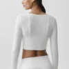 Ribbet, kort Whisper-cardigan – hvit