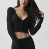 Ribbet, kort Whisper-cardigan – svart