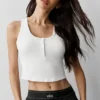 Ribbet modal-henley-singleter – hvit