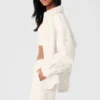 Ribbet velour «Mountain Side Shacket» – elfenben