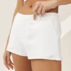 Riviera-shorts i linblanding med lav midje – hvit