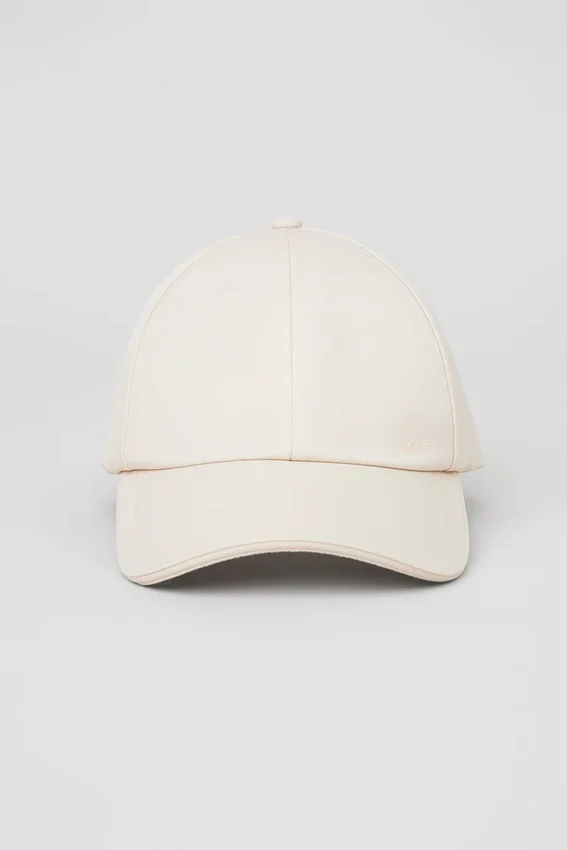 Satin Off-Duty-cap – krem