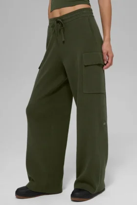 Scholar strikkede High-Waist cargobukser – olivengrønn