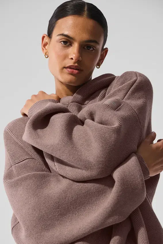 Scholar-strikkegenser med hette – Mushroom Heather