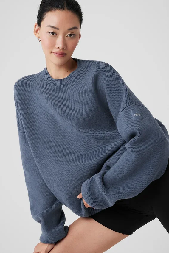 Scholar-strikkegenser med rund hals – Bluestone