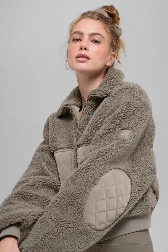 Sherpa Edge Bomber – Light Cocoa