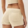 Silke- og kashmirshorts med middels høy midje – Heatwave – Sandy Beige