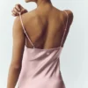 Silke-slipkjole i lysende farger – rosa champagne