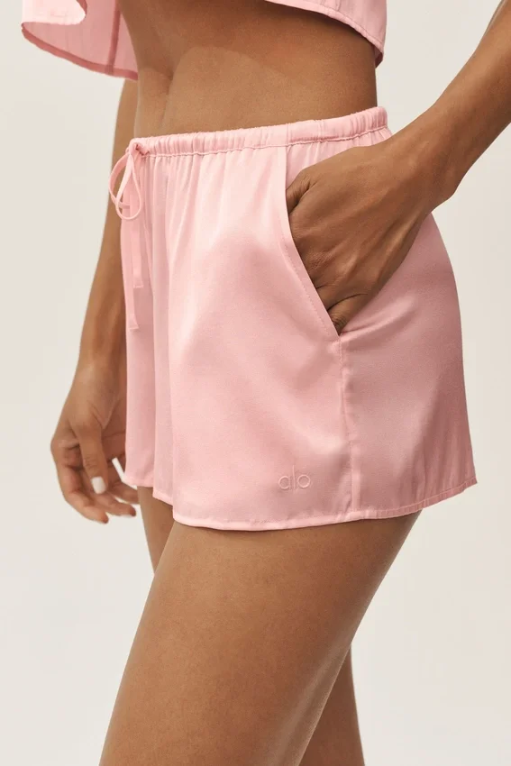 Silkeblanding Radiance Shorts – solkysset rosa