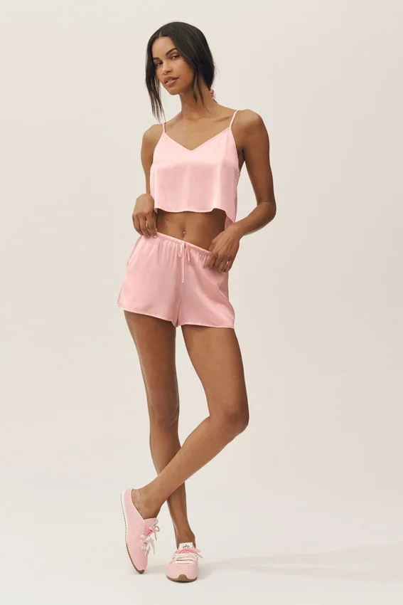 Silkeblanding Radiance Shorts – solkysset rosa