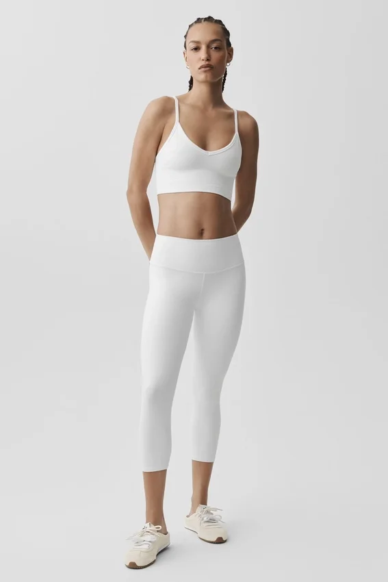 Sømløs modal-bralette med ribbestrikket mønster – hvit