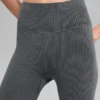 Sømløse ribbestrikkede High-Waist tights i to farger – Dark Misty Grey Heather