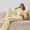 Snuggle up Strikkegenser-bukser med High-Waist og vide ben – Candlelight Yellow