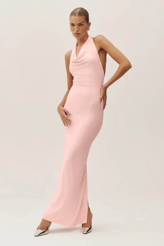 Summer Soiree halterneck-maxidress – solkysset rosa