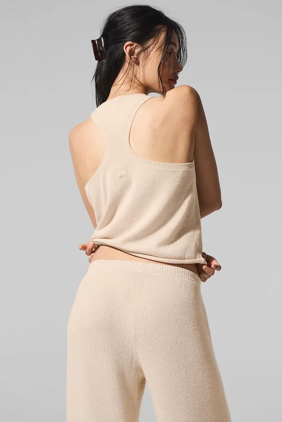 Supernatural Strikkegenser Henley-tank – Macadamia