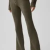 Sway joggebukser med utvidet ben – Olive Tree