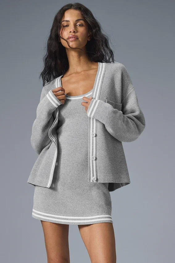 Tennis Club-strikkegenser – Athletic Heather Grey/White