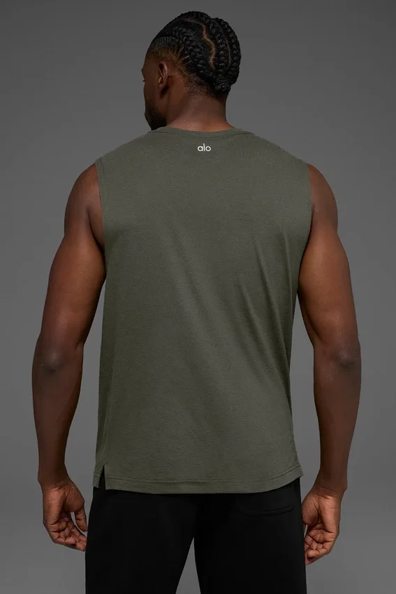 Triumph Muscle Tank – stealthgrønn