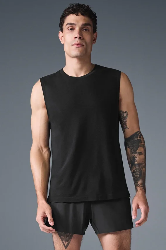 Triumph Muscle Tank – Svart