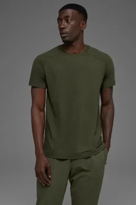 Triumph Raglan-T-skjorte – olivengrønn