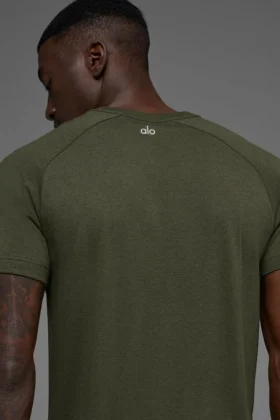Triumph Raglan-T-skjorte – olivengrønn