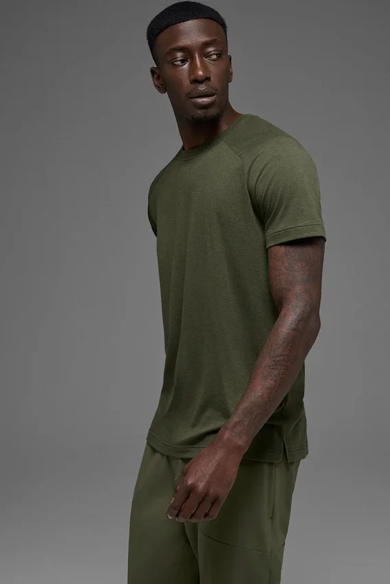 Triumph Raglan-T-skjorte – olivengrønn