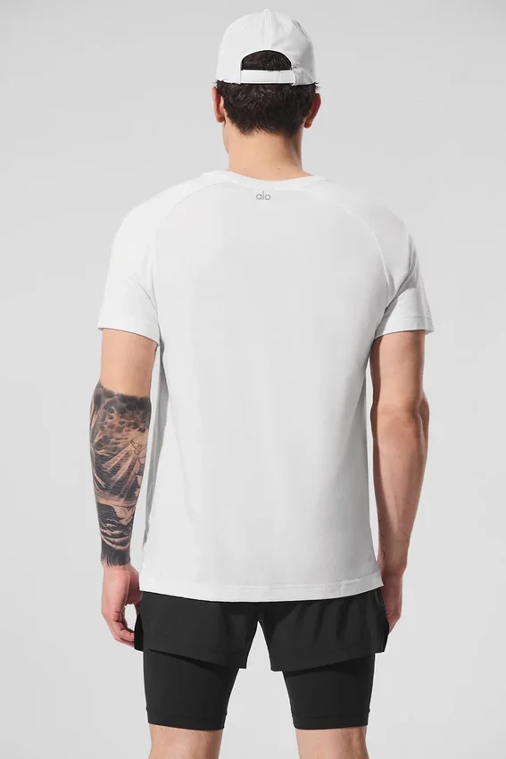 Triumph T-skjorte med rund hals | Yoga-T-skjorter og Singleter for menn