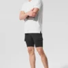 Triumph T-skjorte med rund hals | Yoga-T-skjorter og Singleter for menn
