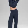Ull- og kashmirbukser med High-Waist og vide ben – New Class – marineblå