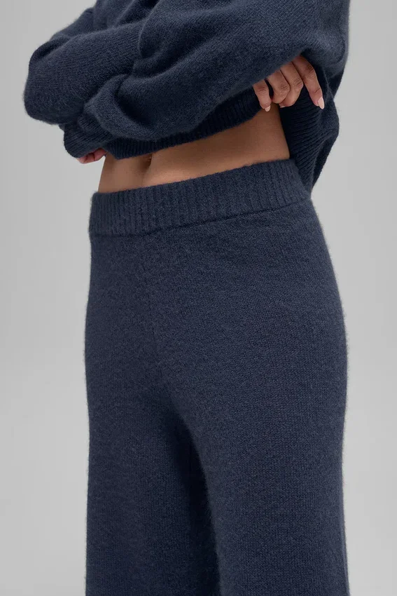 Ull- og kashmirbukser med High-Waist og vide ben – New Class – marineblå