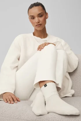 Unisex halvhøye scrunch-sokker – Ivory
