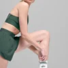 Unisex halvhøye Throwback-sokker – hvit/kløvergrønn