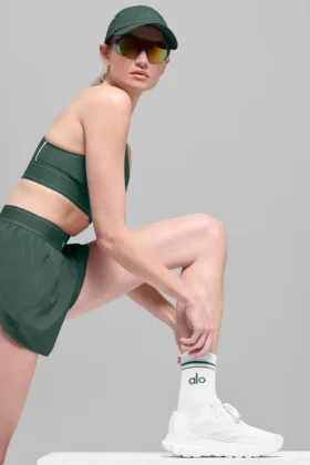 Unisex halvhøye Throwback-sokker – hvit/kløvergrønn