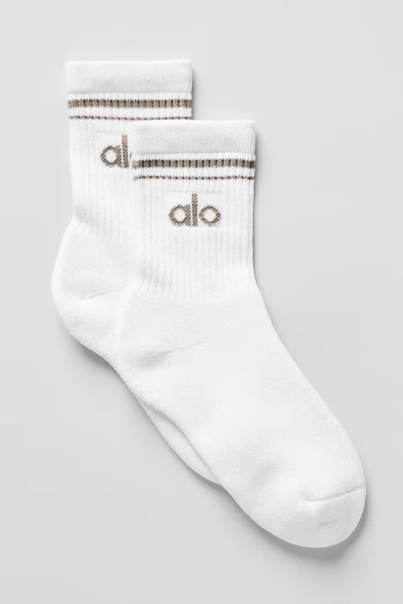 Unisex halvhøye Throwback-sokker – hvit/lys kakao