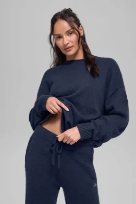 Unisex New Class-strikkegenser i ull og kashmir med rund hals – marineblå