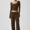 Unwind-strikkegenser med langermet modell – espresso