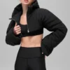 Vattert Starlight Puffer Shrug – svart