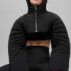 Vattert Starlight Puffer Shrug – svart