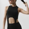 Velvære Rib Flaunt Tank – Svart
